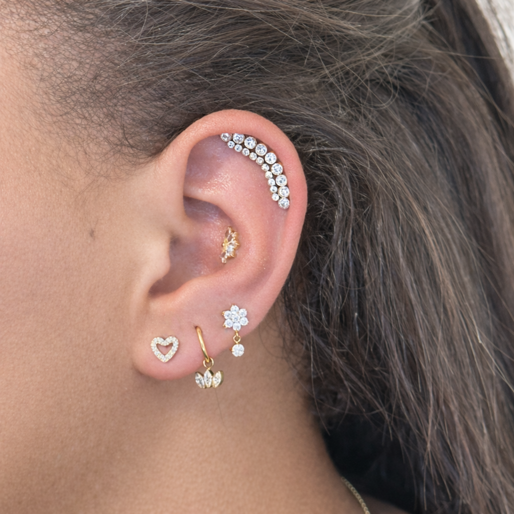 Titanpiercing in Herzform mit Kristallen - Joanne
