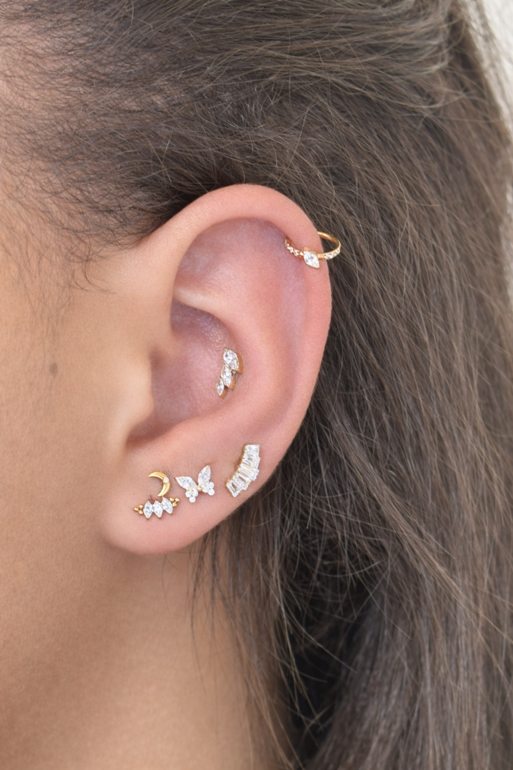 Piercingring aus Titan mit Marquise-Kristall – Lani
