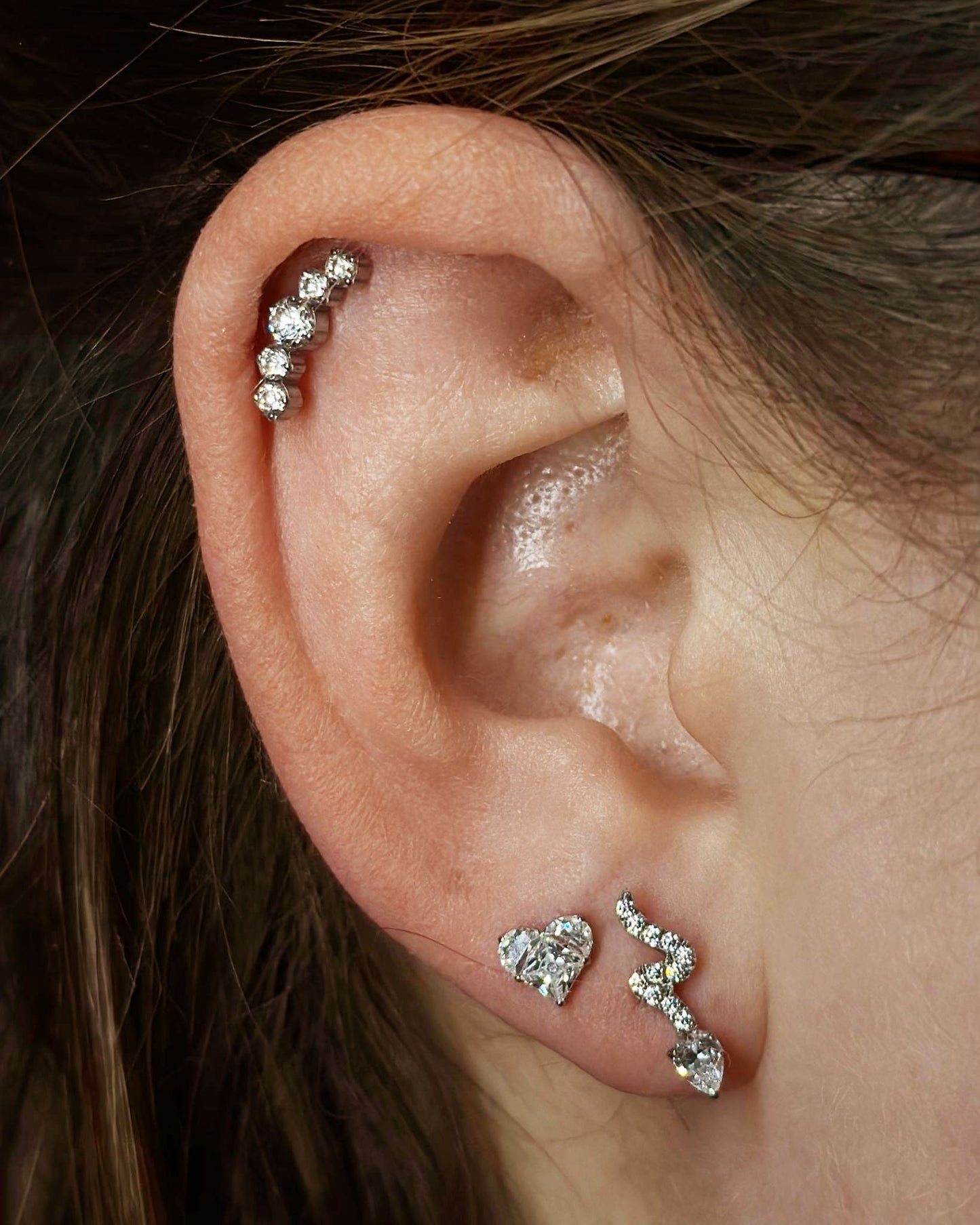 Titanium Slangen Piercing met Kristallen - Savannah