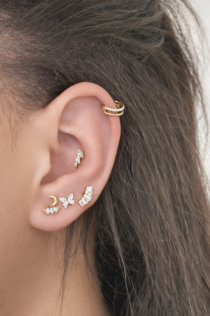 Titanium Ringpiercing met Buitenring en Kristallen - Elara