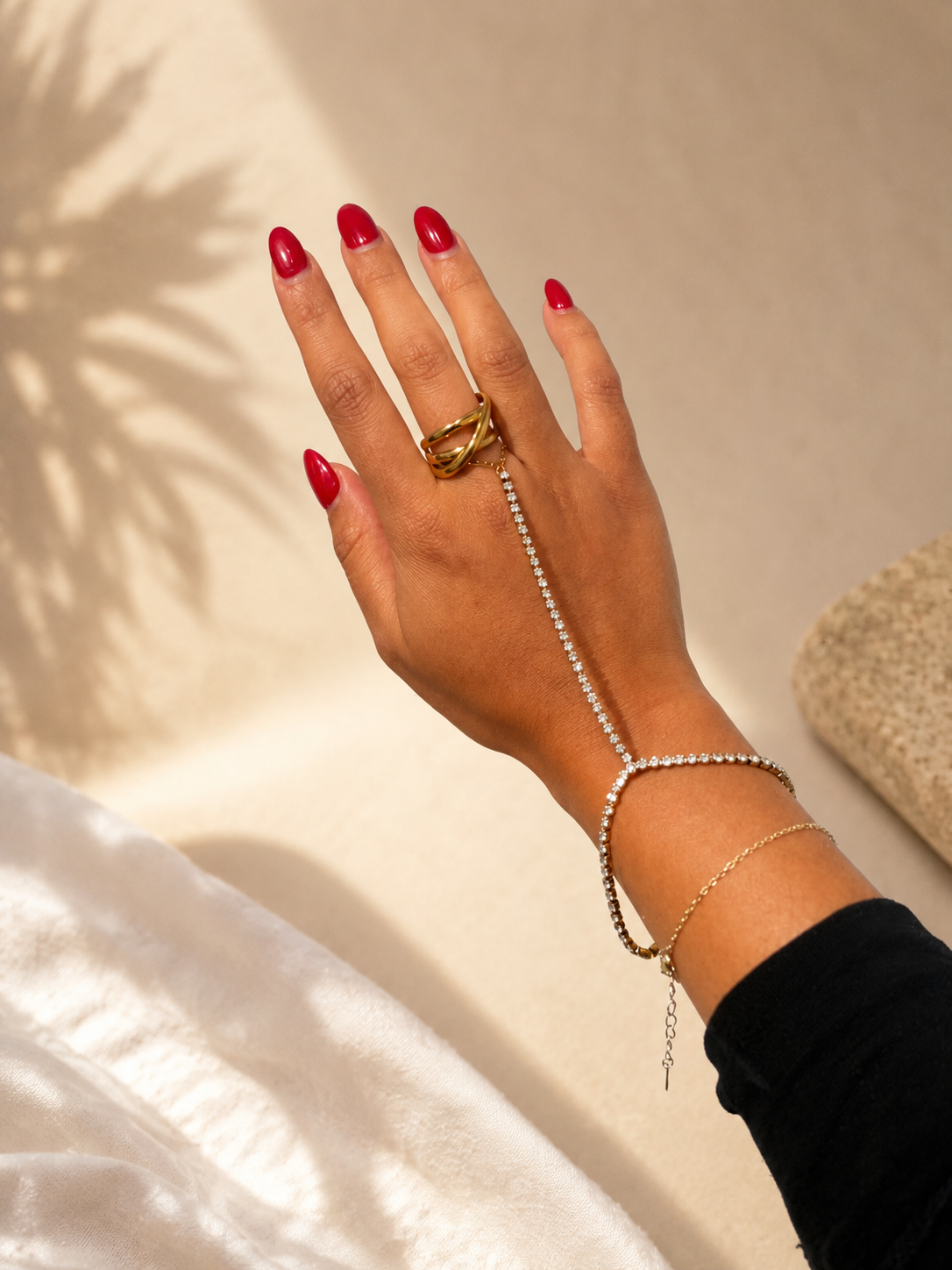 Luxe Kristallen Hand Chain - Philippa