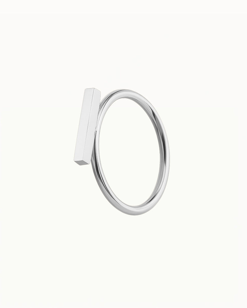 Minimalist Ring with Rectangular Shape - Marilyn - R05