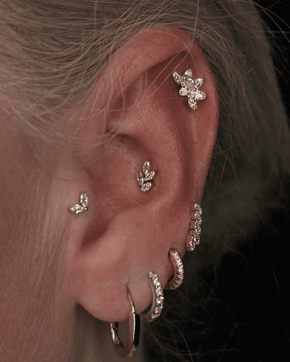 Titanium Piercing met Twee Kristallen - Medina