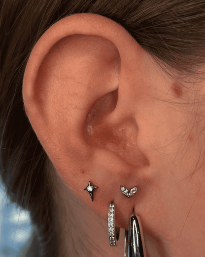 Titanium Piercing met Twee Kristallen - Medina